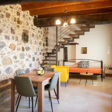 הוילה AmigdhalokeFálion Alegria Stone House מראה חיצוני תמונה