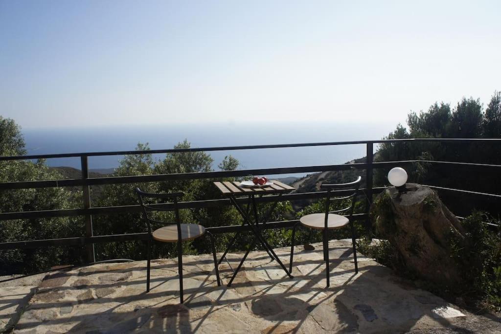 הוילה AmigdhalokeFálion Alegria Stone House מראה חיצוני תמונה