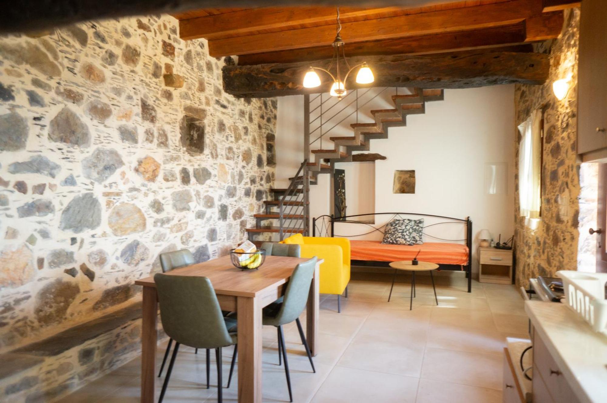 הוילה AmigdhalokeFálion Alegria Stone House מראה חיצוני תמונה